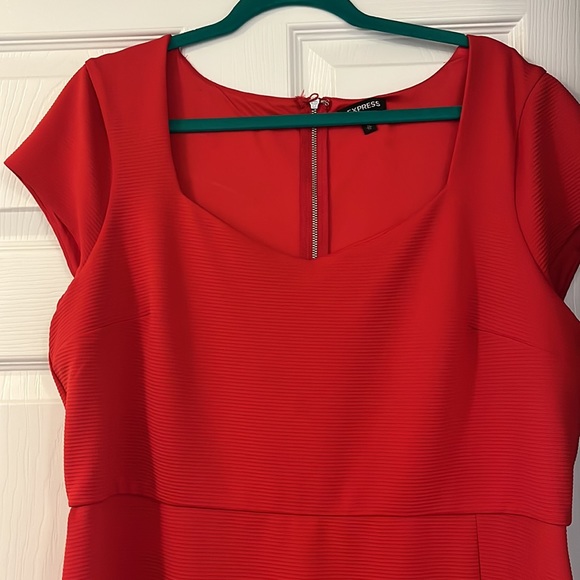 Women’s Dress - Picture 2 of 10